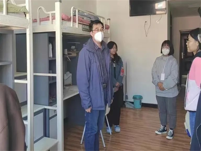 温暖入心，关怀入寝—伟德国际victor1946开展寝室走访工作