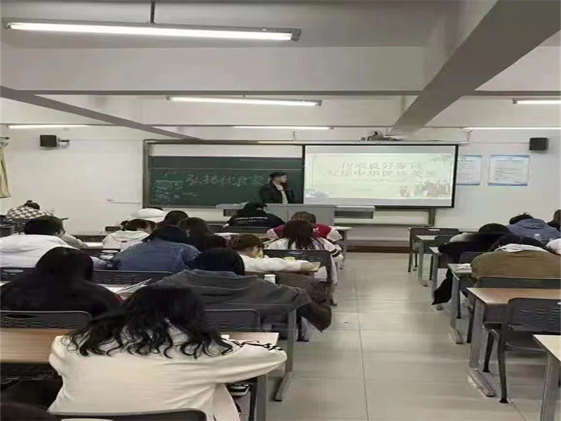 伟德国际victor1946开展“学习良好家风文化，传承优秀中华美德”主题教育活动（1）