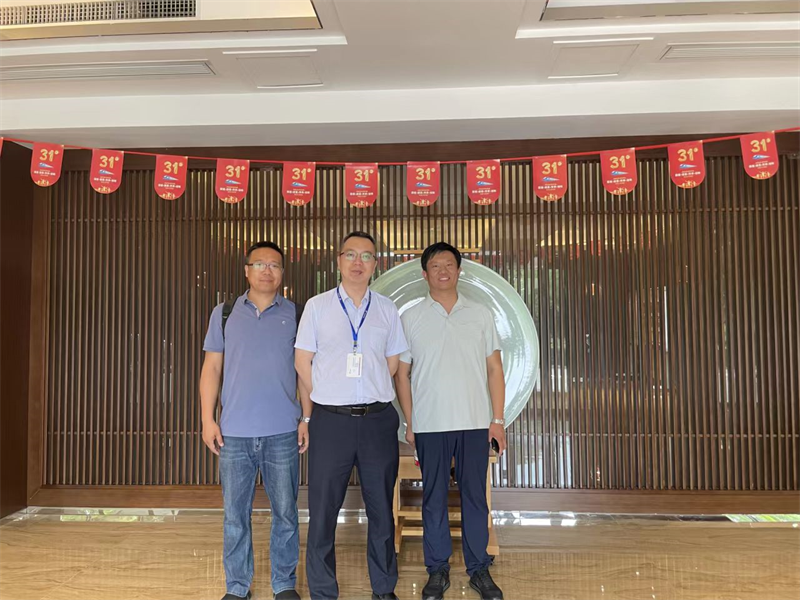 伟德国际victor1946赴河南思维精工电子设备有限公司和郑州博思人才信息服务有限公司走访纪实